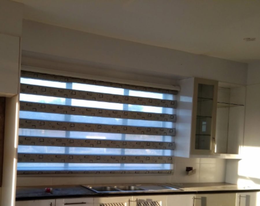 Kitchen zebra blind